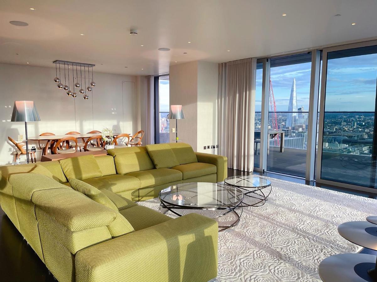 Hospedagem domiciliar One Bedroom In Luxury On 30th Floor In Central With Breathtaking Skyline View Of Major Landmarks In *