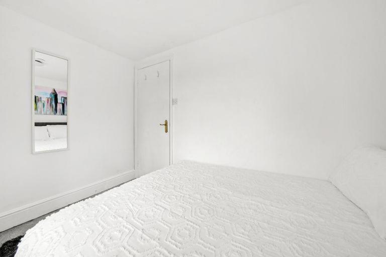 Apartamento Canning Town Modern 2 Bedroom Excel Centre, Canary Wharf, Airport *