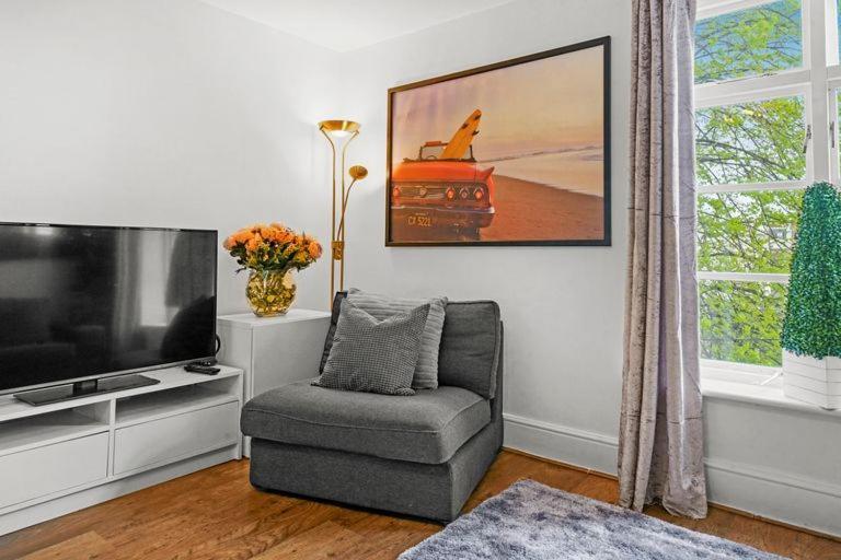 Apartamento Canning Town Modern 2 Bedroom Excel Centre, Canary Wharf, Airport Londres
