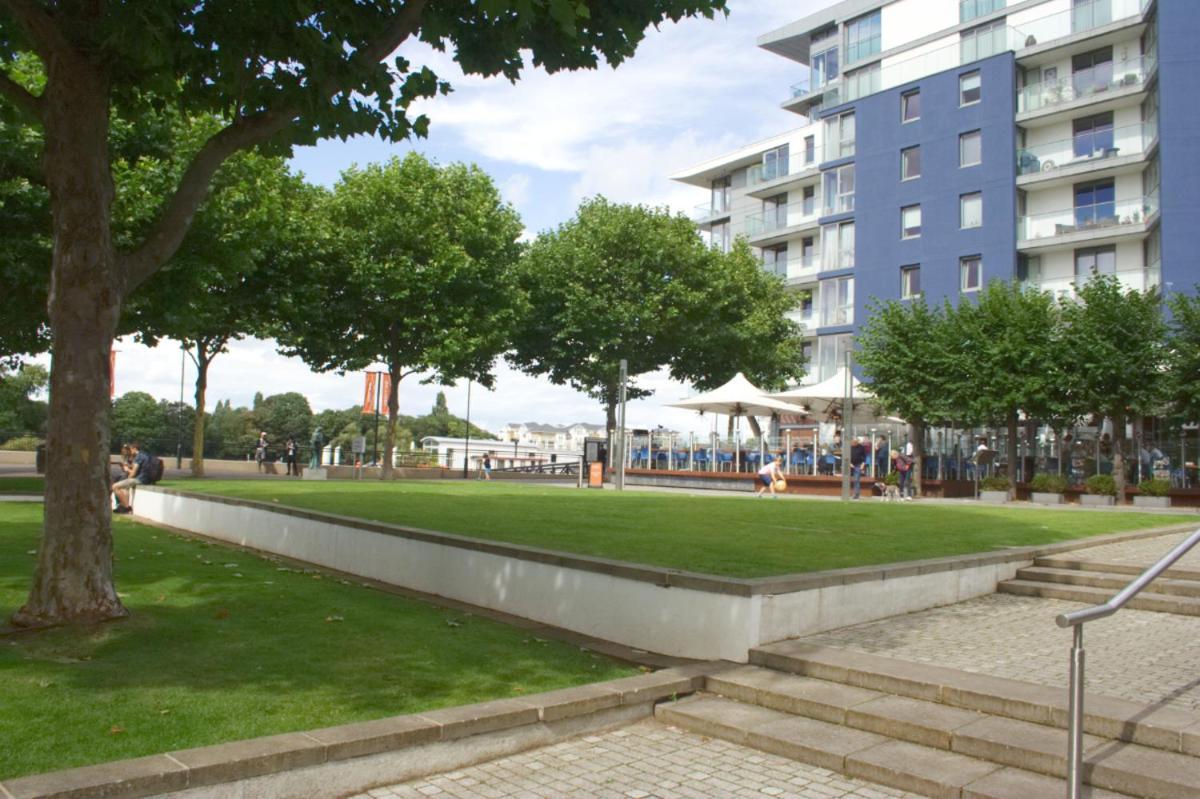 Modern Flat By River Thames And Park In Putney Londres