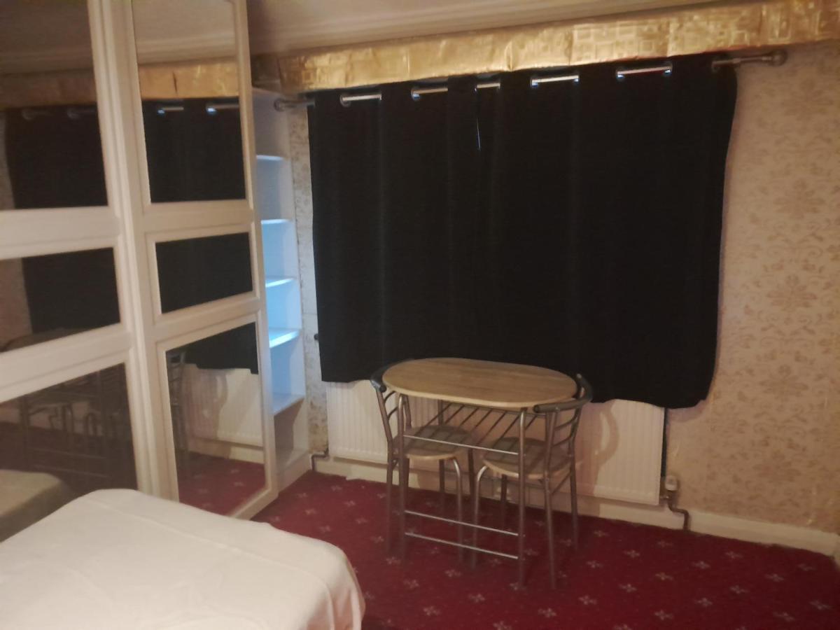Lovely 1-bed Studio In * Londres