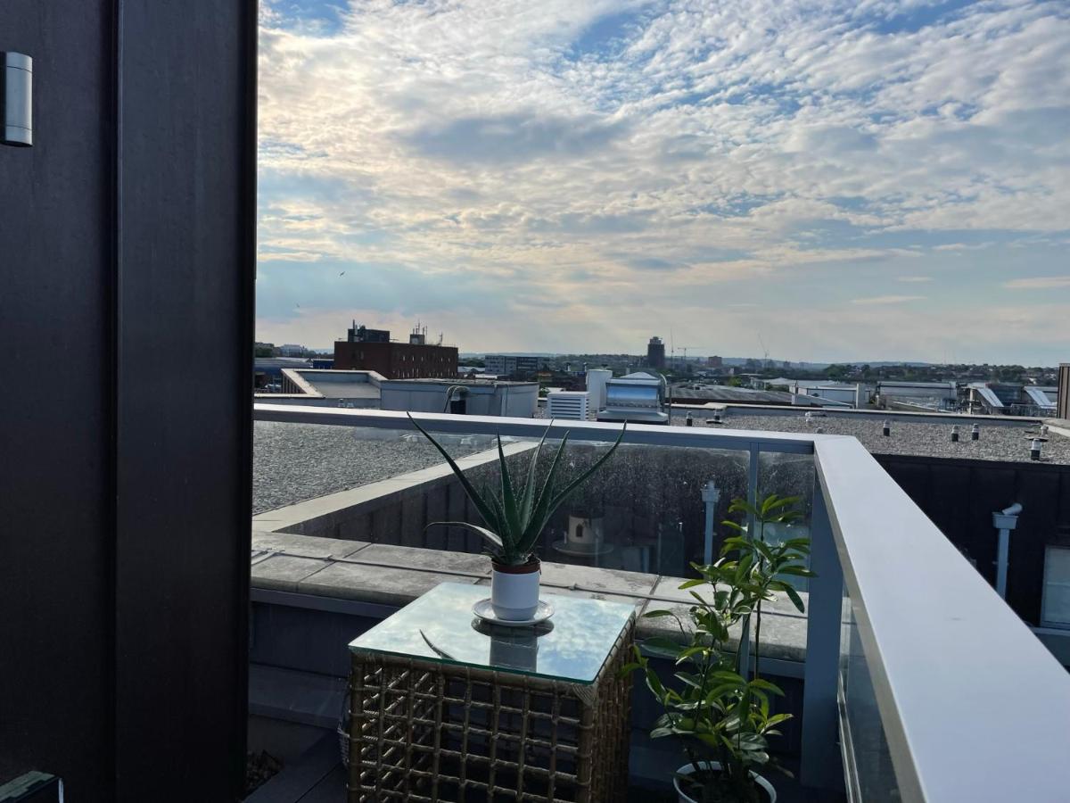 Appartement Modern & Spacious Penthouse In North *