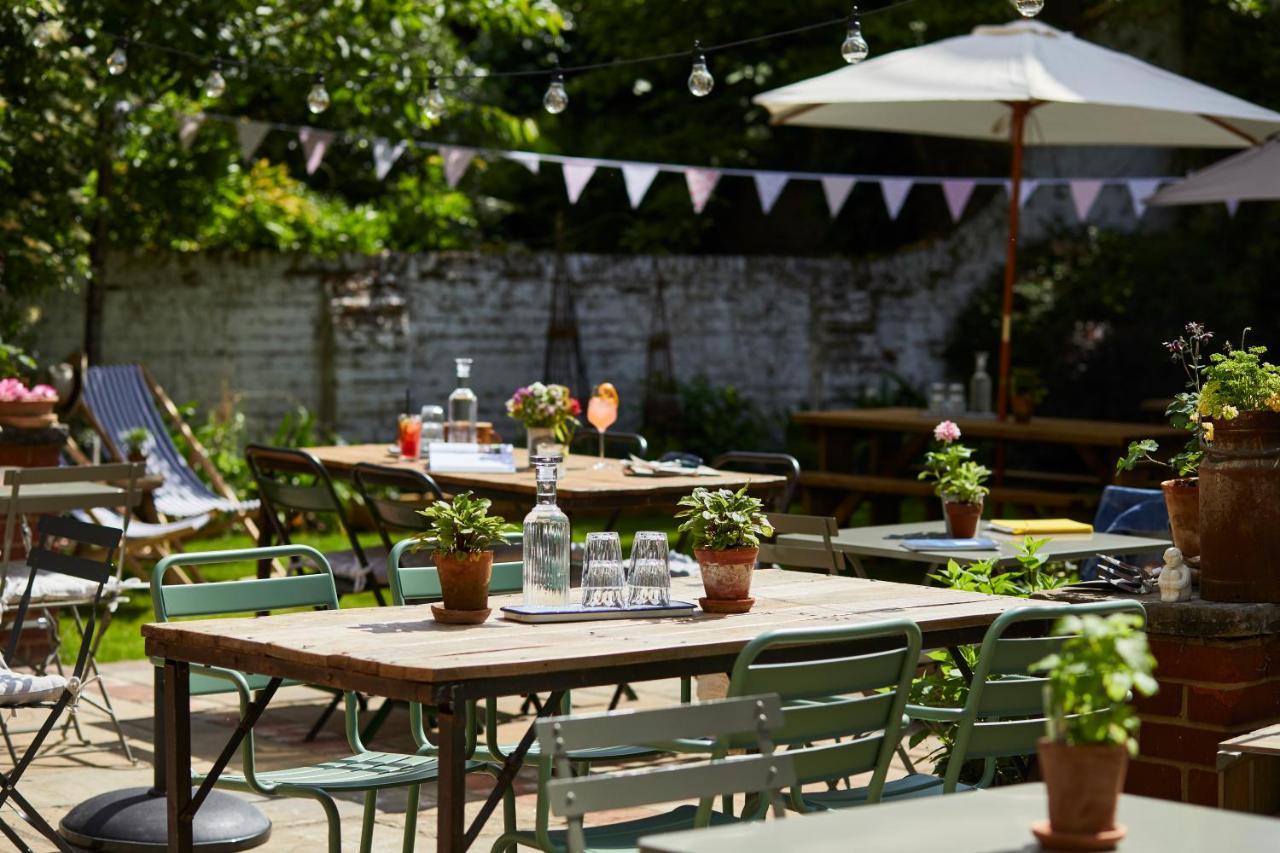 Hotel Lime Tree By Mate