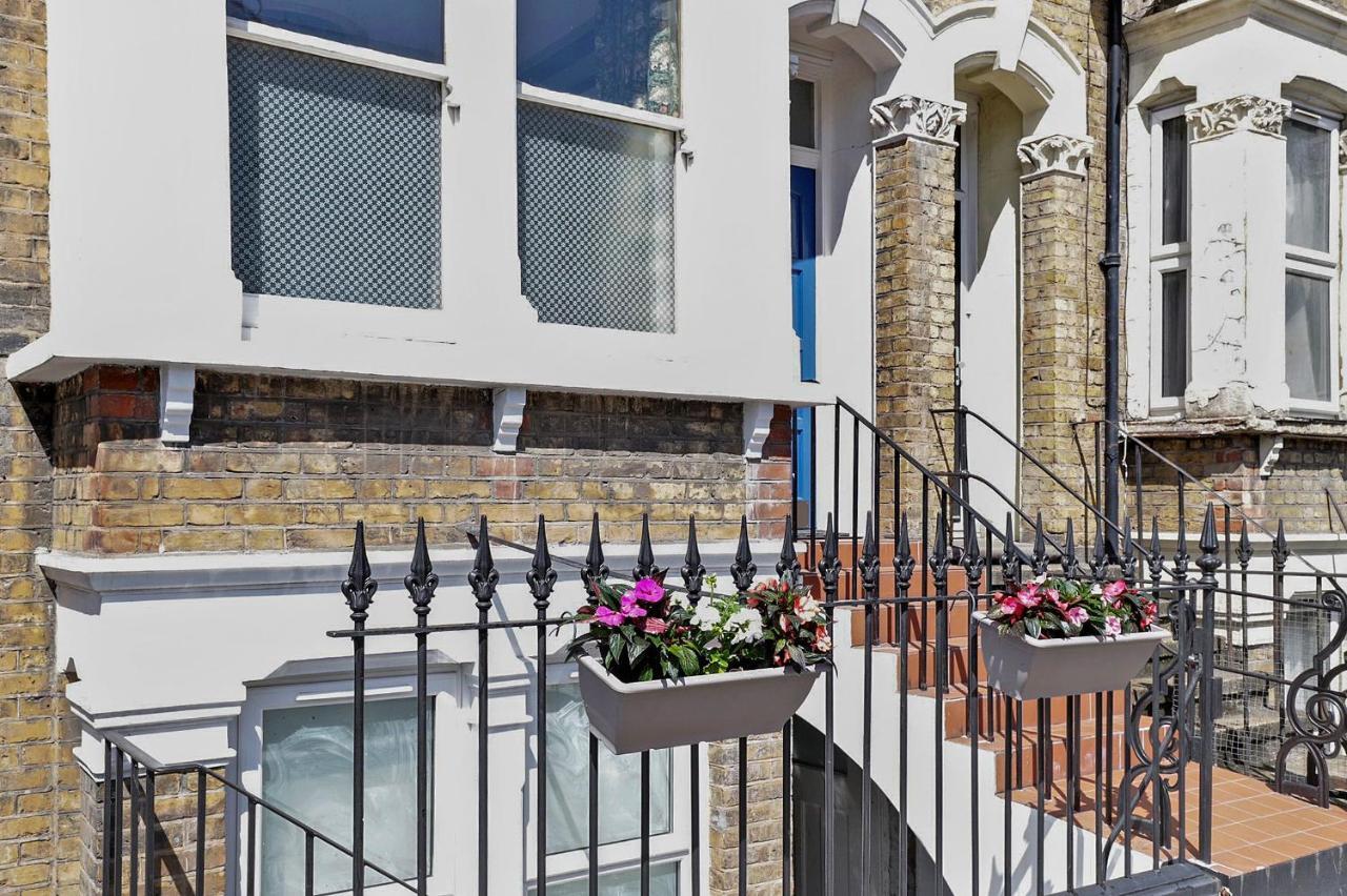 Casa de férias Stunning Victorian Property Near Canary Wharf!