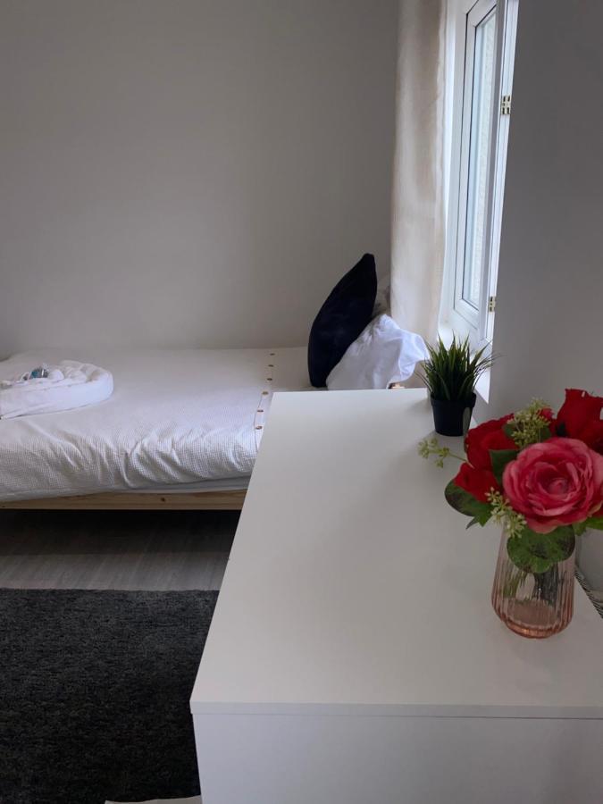 Quarto em Acomodações Particulares Modern Furnished Studio Londres
