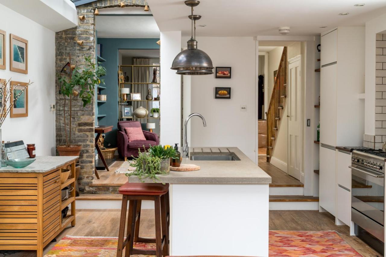 Contemporary House With Private Garden Appartement Londen