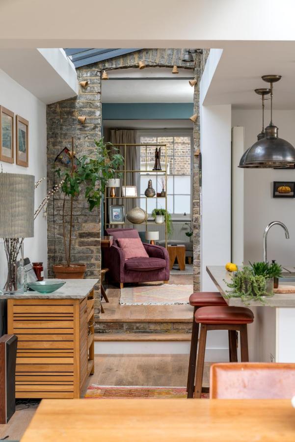 Appartement Contemporary House With Private Garden Londen