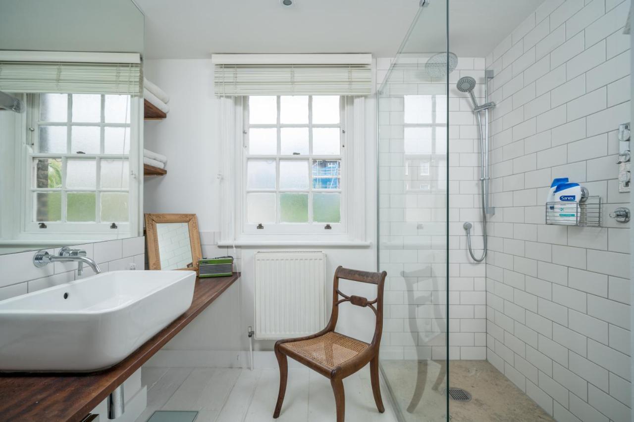 Contemporary House With Private Garden Appartement Londen