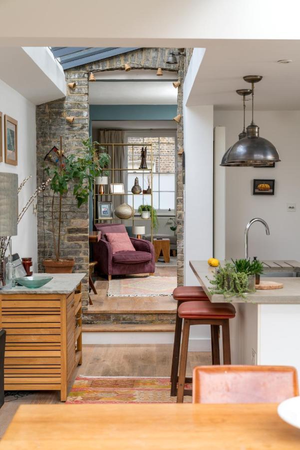 Appartement Contemporary House With Private Garden Londen