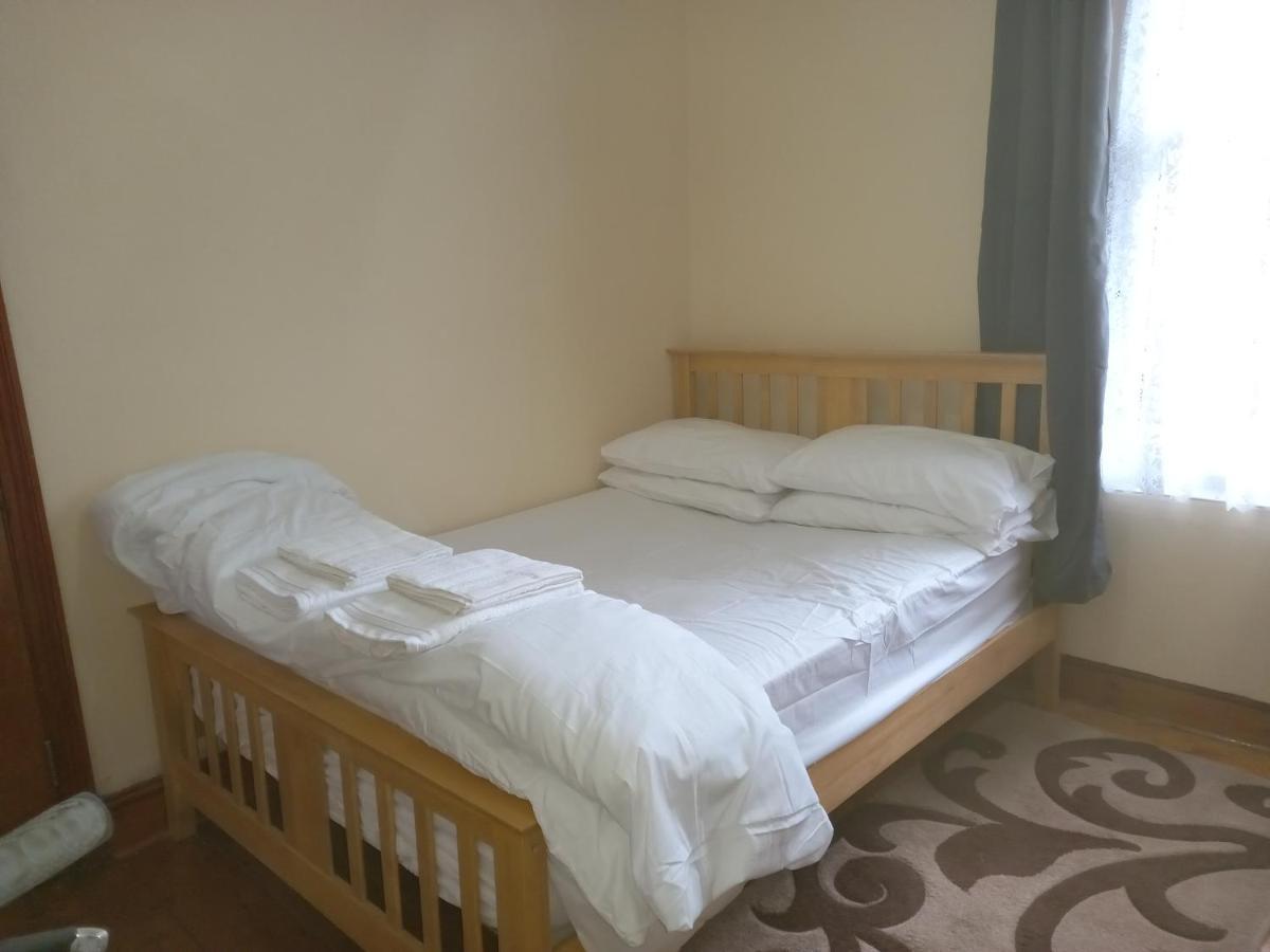 Bubblesbnb- 4 Bedroom House Casa de férias Londres