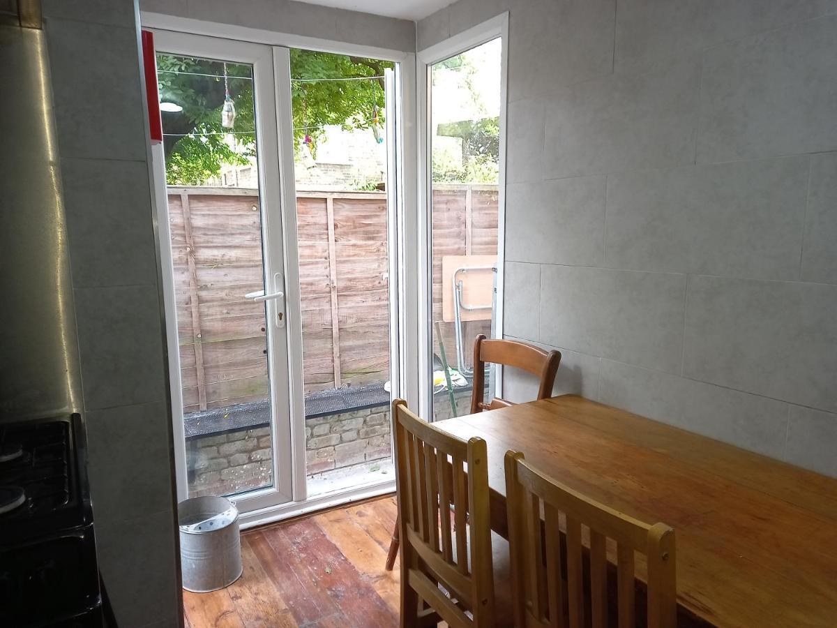 Bubblesbnb- 4 Bedroom House * Londres