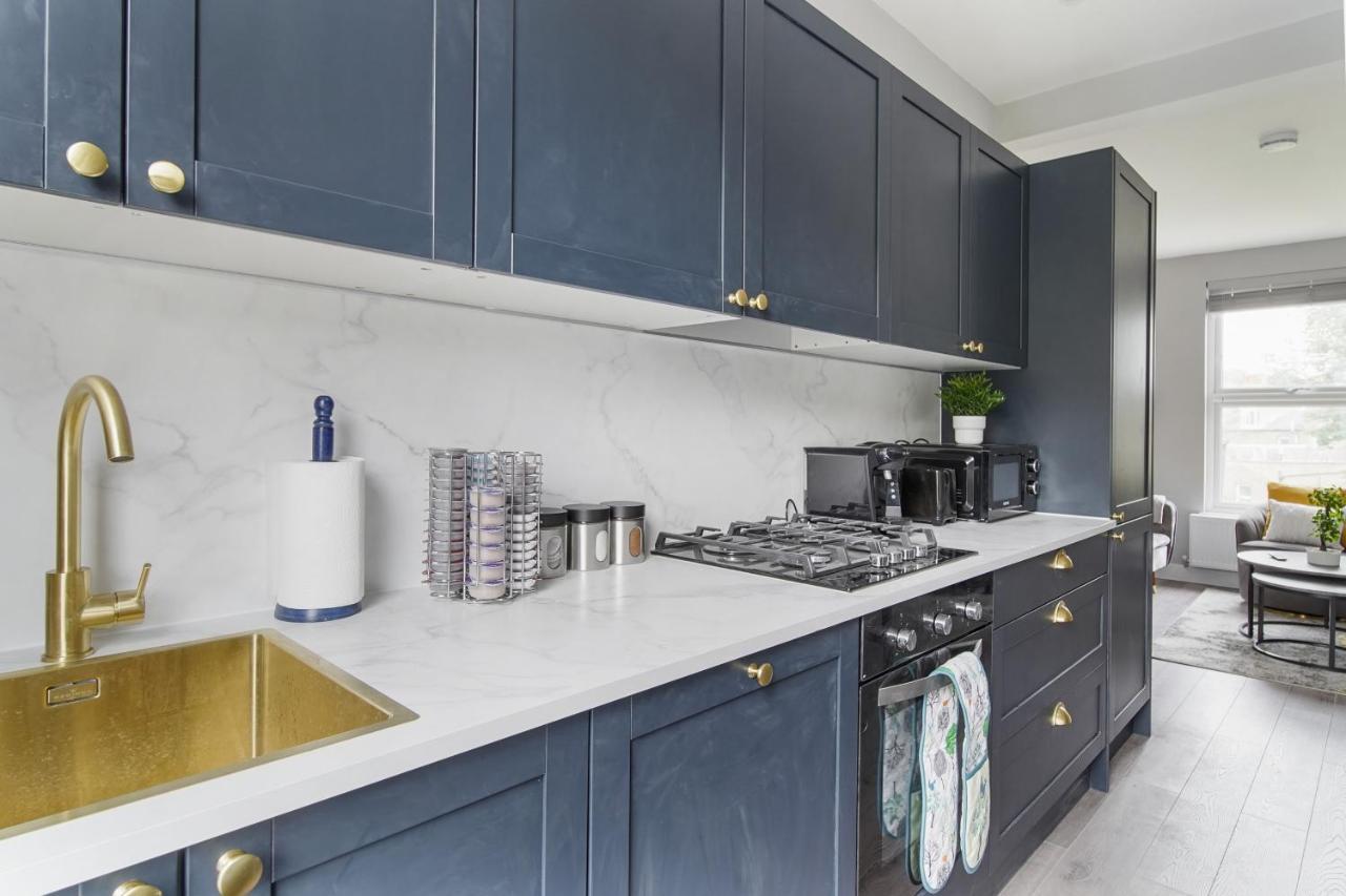 Apartment Stunning 3 Bed 3 Bath Townhouse London