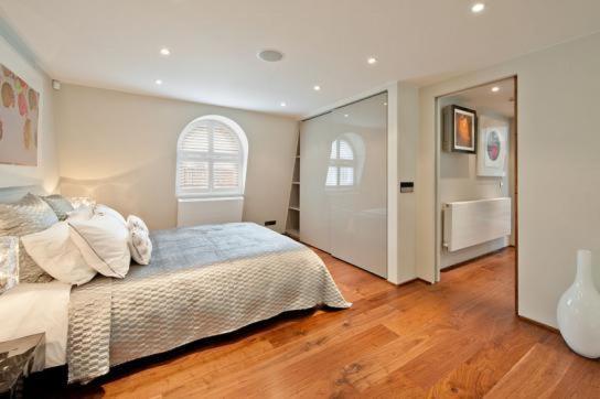 The Kensington Apartment London