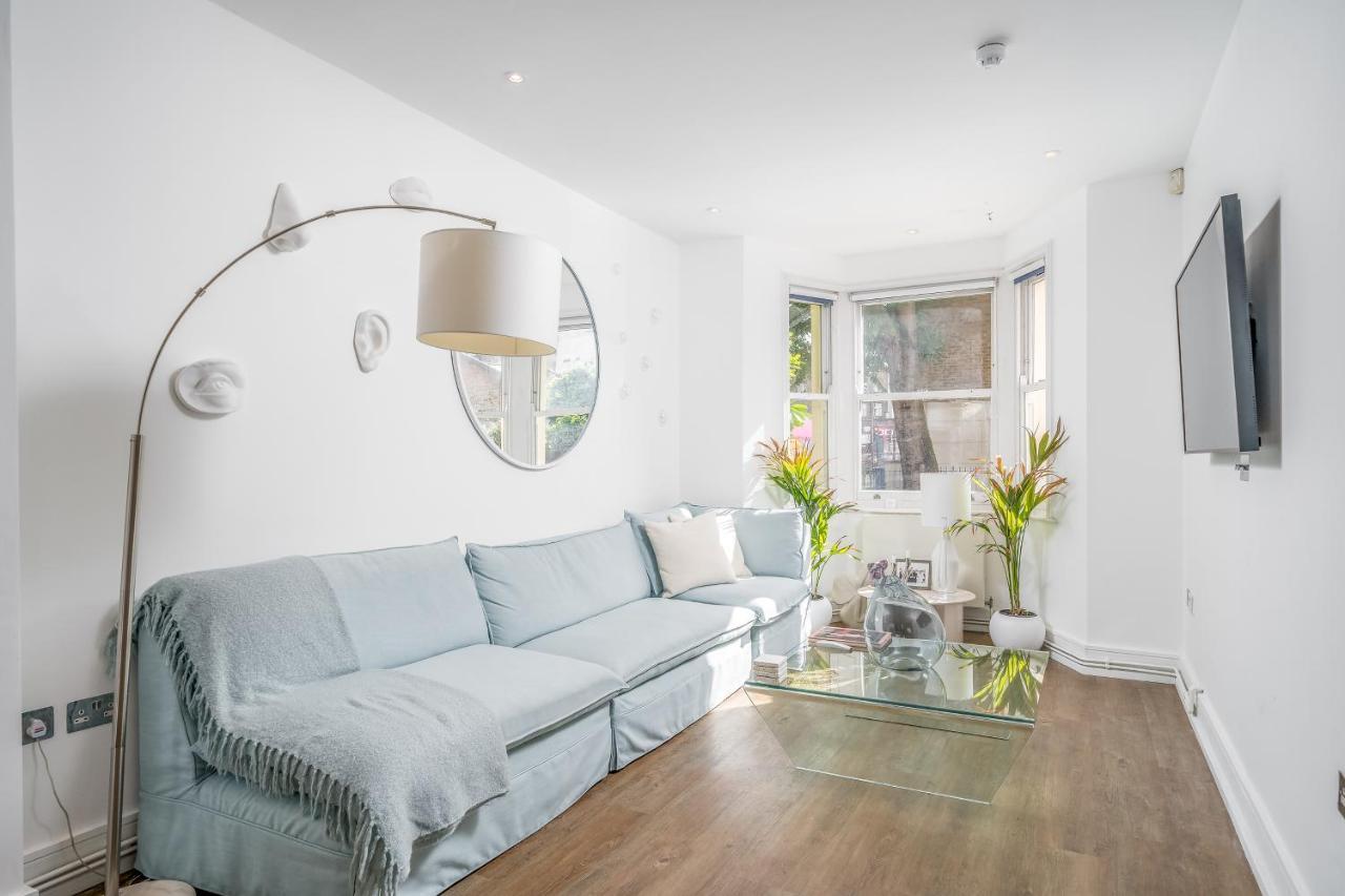Altido Stylish 4-bed House W/ Private Paved Garden In Elephant & Castle