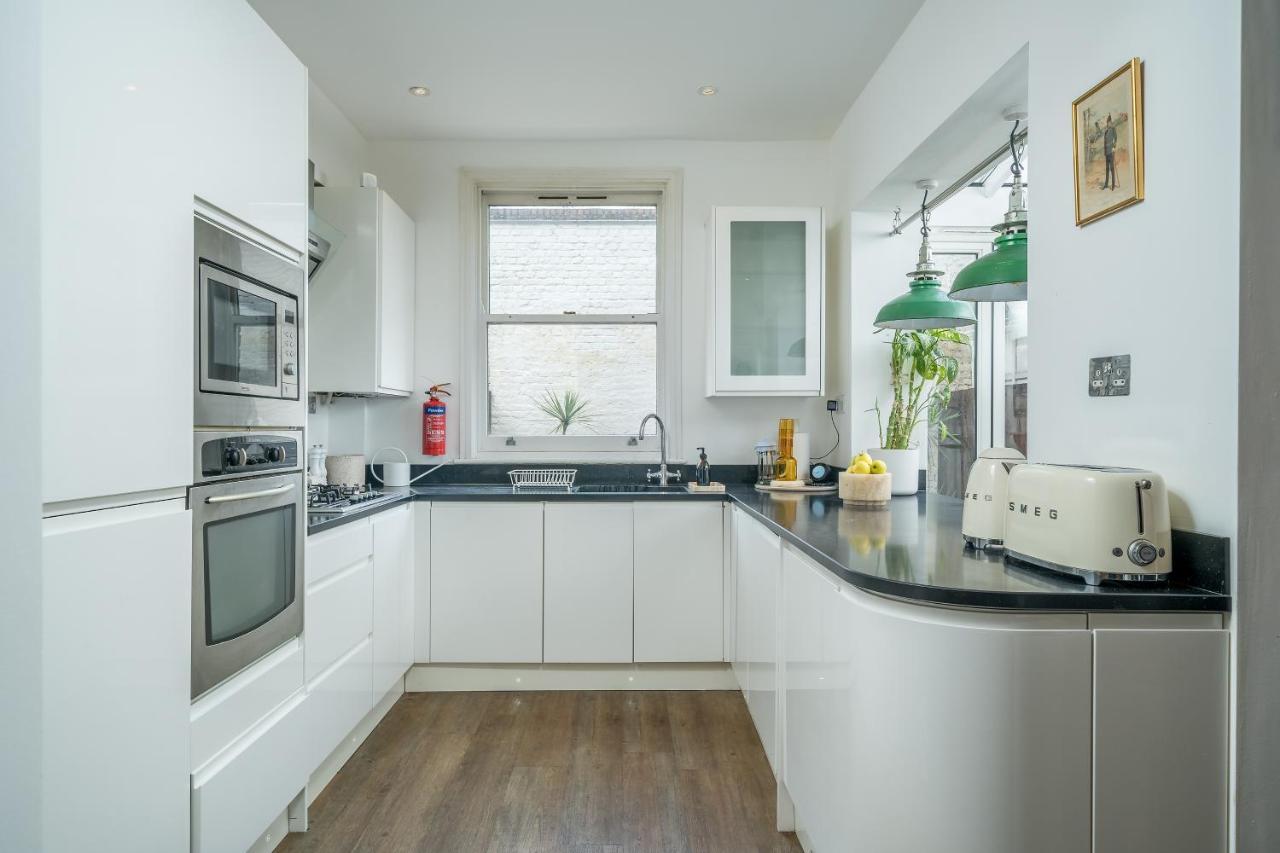 Altido Stylish 4-bed House W/ Private Paved Garden In Elephant & Castle Appartement