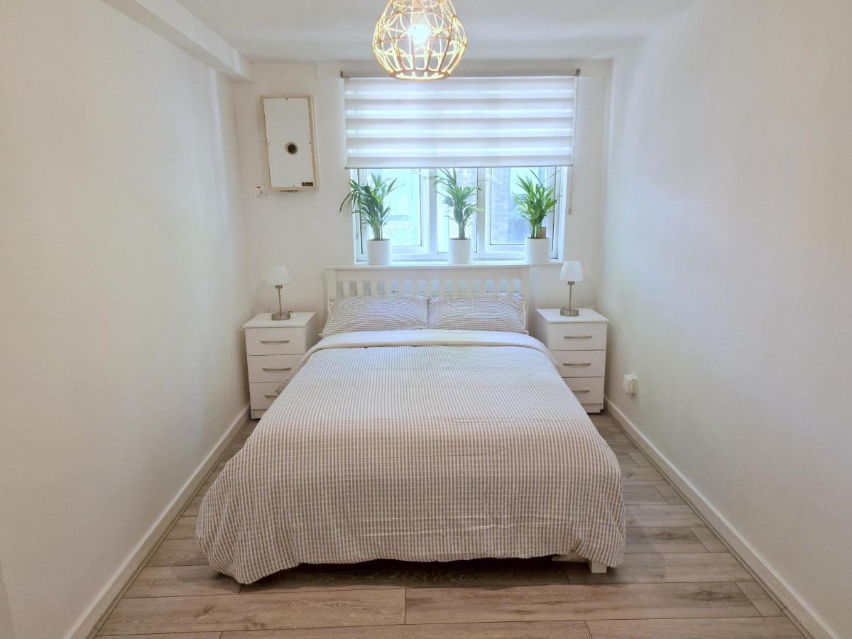 Flat In Battersea, 5 Minutes From Clapham Junction Station *