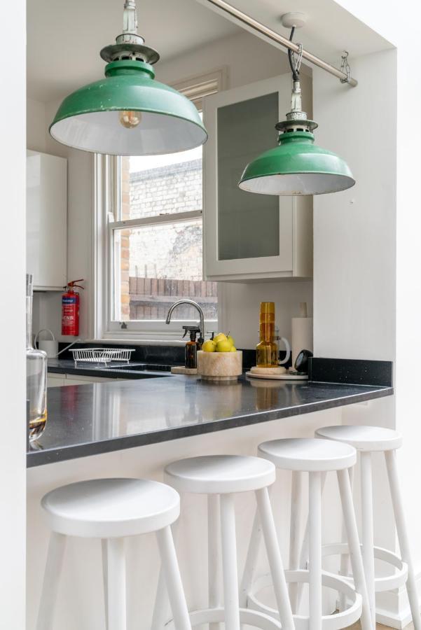 Altido Stylish 4-bed House W/ Private Paved Garden In Elephant & Castle