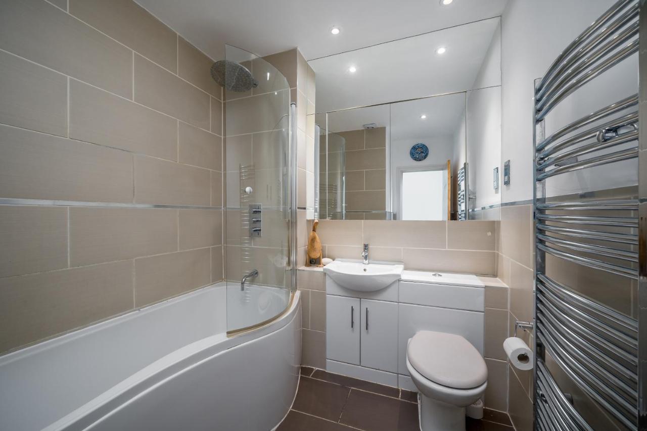Altido Stylish 4-bed House W/ Private Paved Garden In Elephant & Castle Appartement *