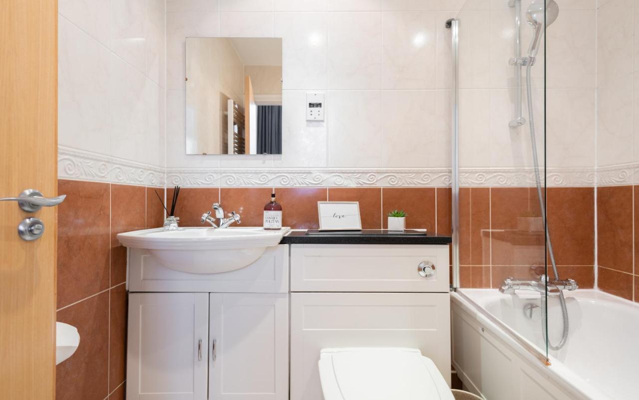 Modern And Spacious 3 Bed Next To The Shard * Londres
