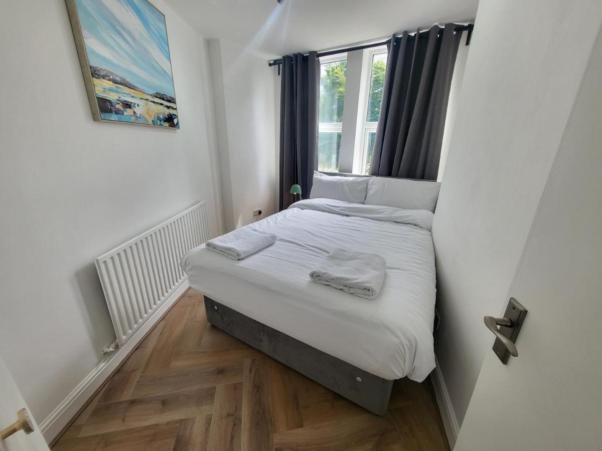 Garland Grangewood Central House, * Londen