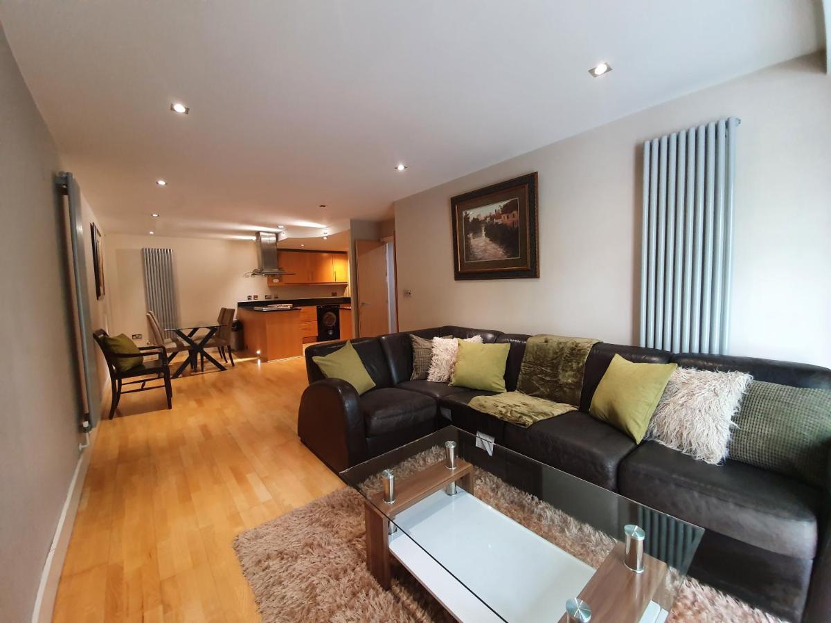 2 Bed Waterfront Luxury Apartment, E14 Apartamento