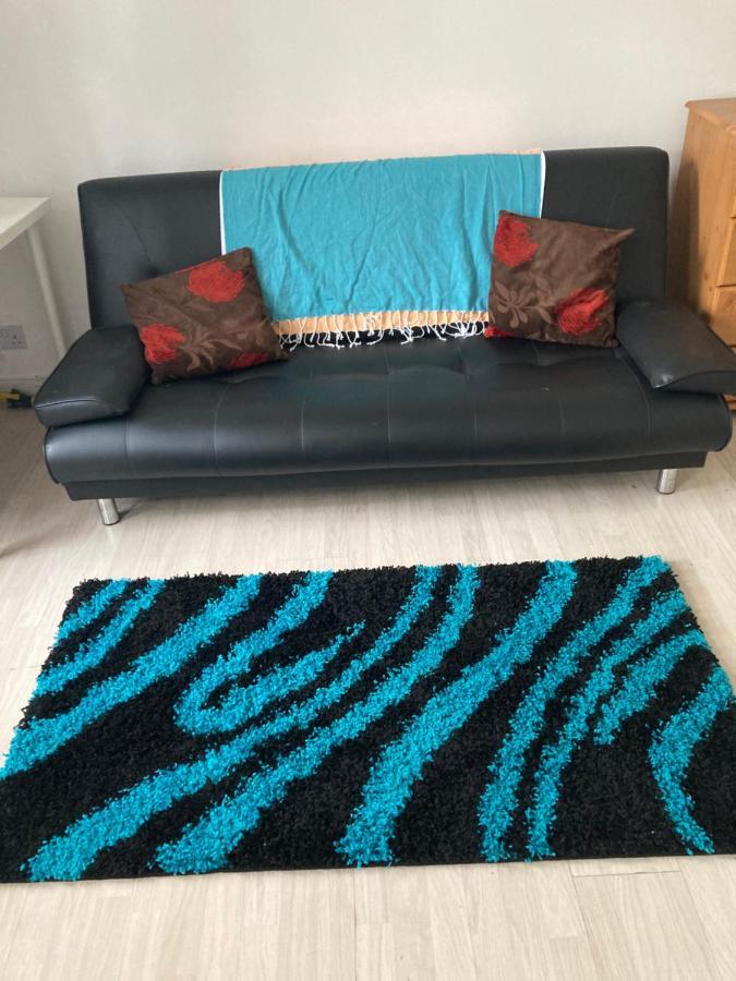 Renovated Family With Shared Kitchen And Bathroom In Angel Pensión Londres
