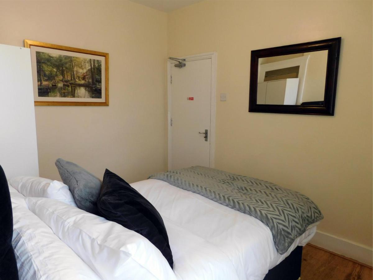 Appartement Entire 4 Bedroom Terrace House In