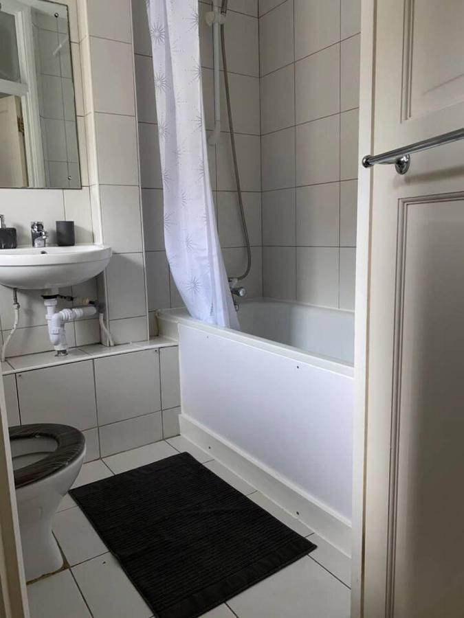 Appartement Lovely 1-bed In *