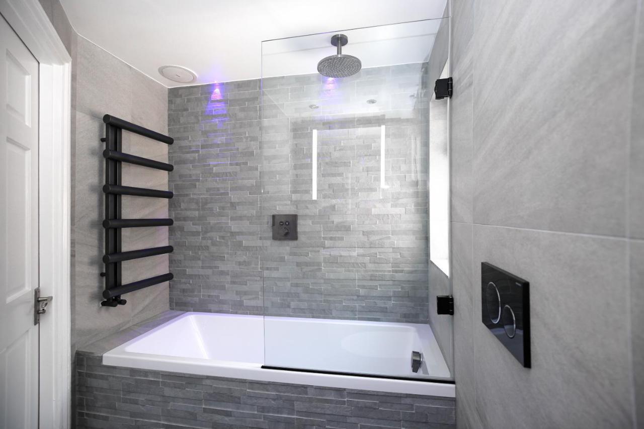 Accommodatie bij particulieren Modern Bedroom In !!