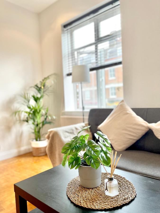 Cosy Private Flat Waterloo Station Apartment *
