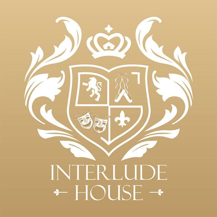 Interlude House C By Living *