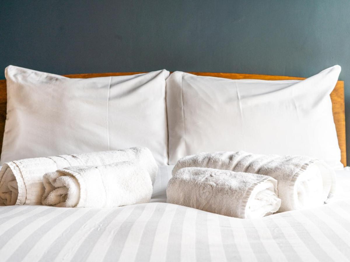Pass The Keys Trendy Hackney House Hébergement de vacances *
