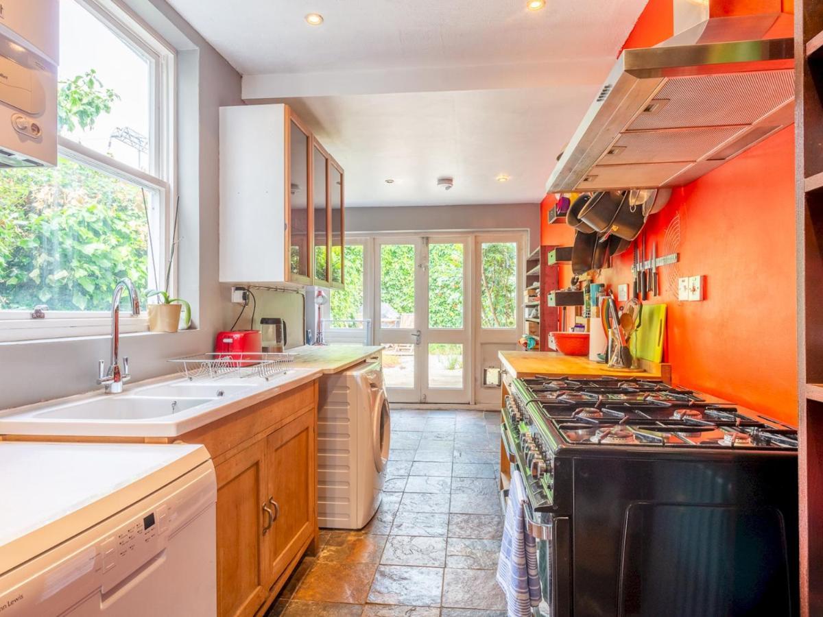 Vakantiehuis Pass The Keys Trendy Hackney House *