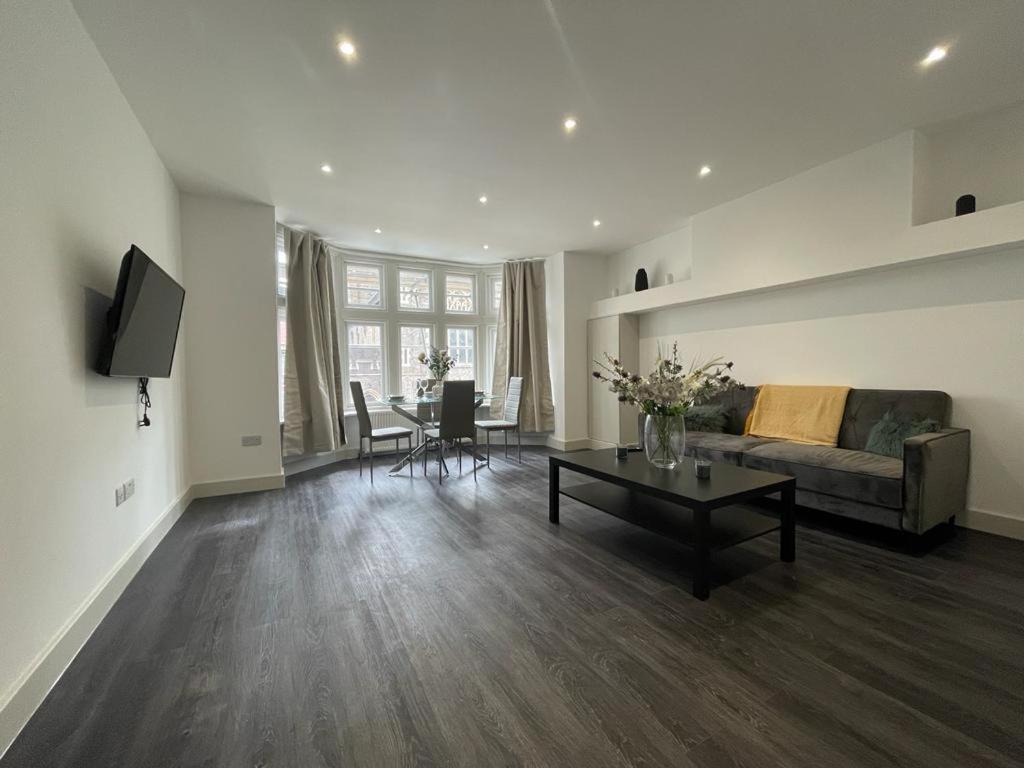 Apartamento Star Finchley Road 3-bed Retreat *