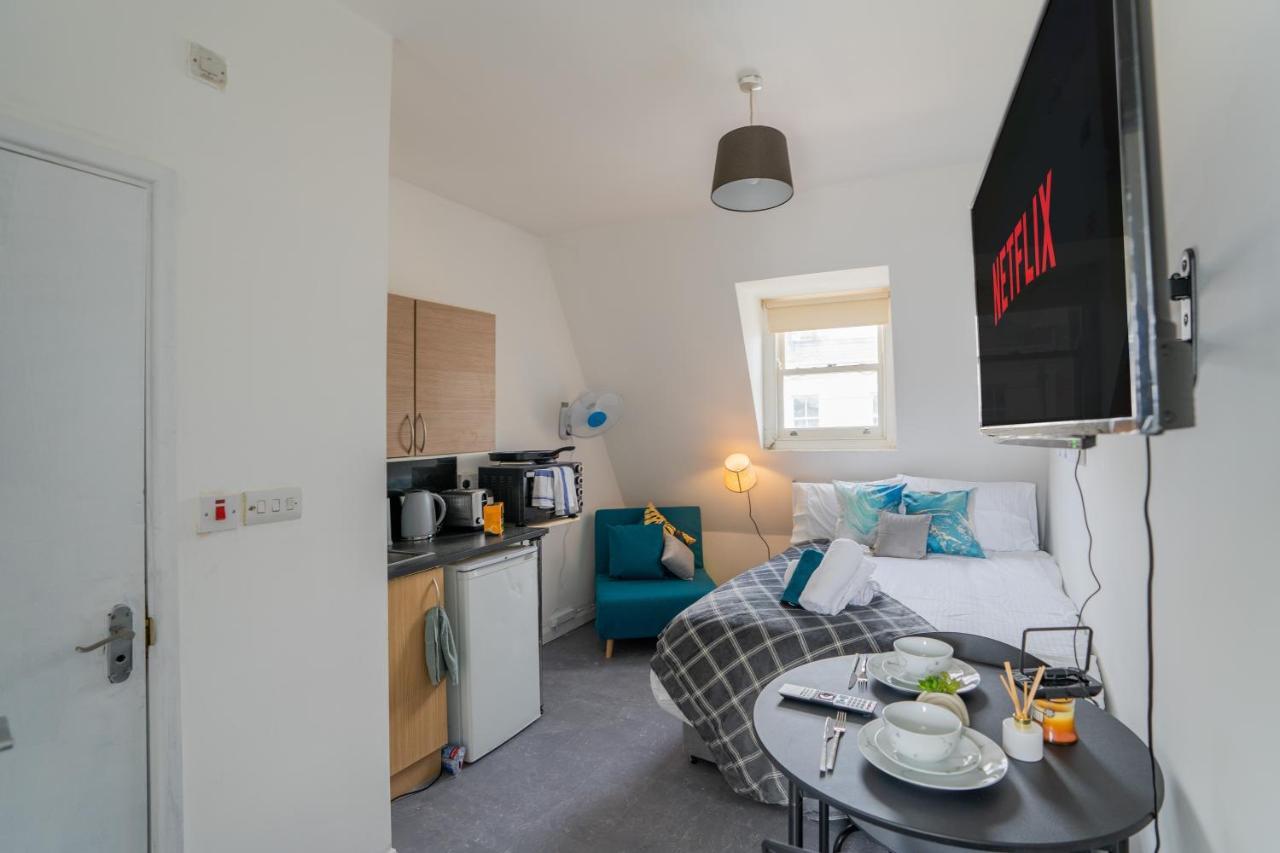 Small Private Studio In The Heart Of Angel *