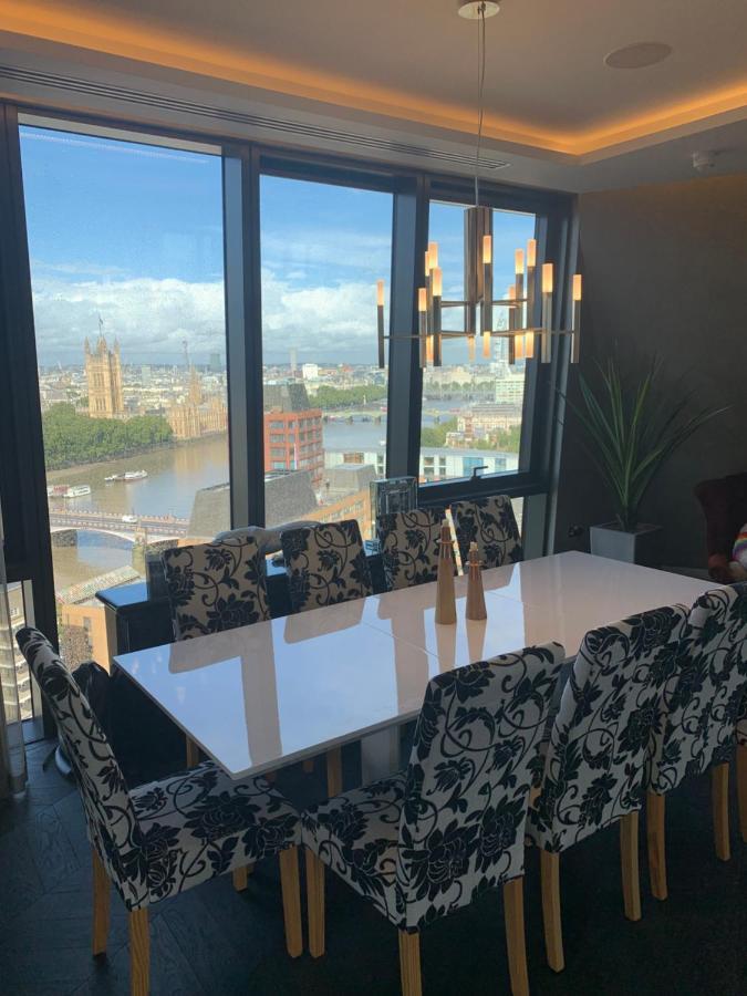 Parliament House - Luxury Penthouse Habitación en casa particular