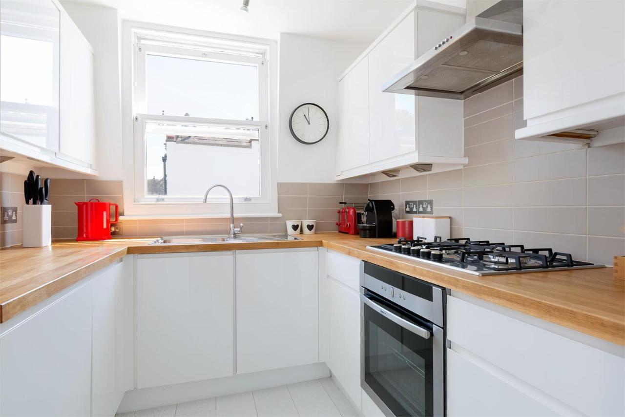 Lovely Two Bedroom Flat With Patio In Notting Hill Appartement