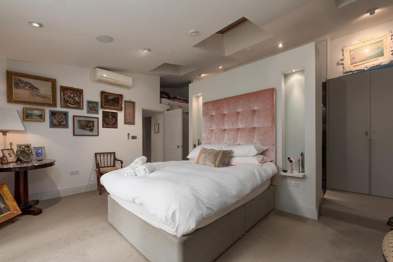 Classic Hammersmith By Ravenscourt Park By Underthedoormat Holiday home