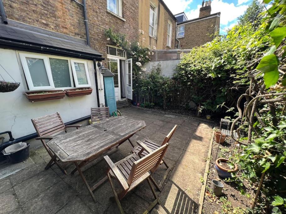 Apartment Lovely 2 Bedroom Flat With Garden And Parking London