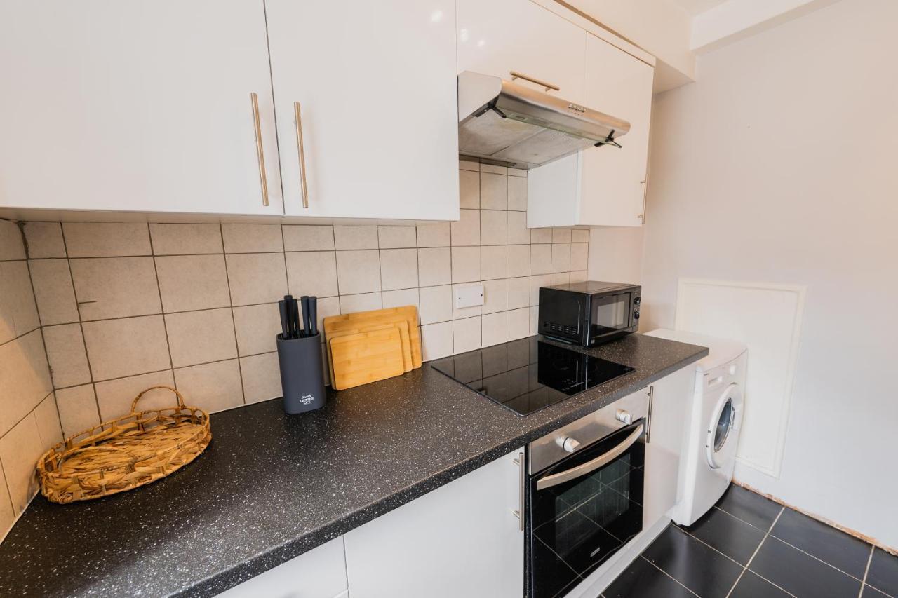 2-bedroom In Baker Street Appartement Londen