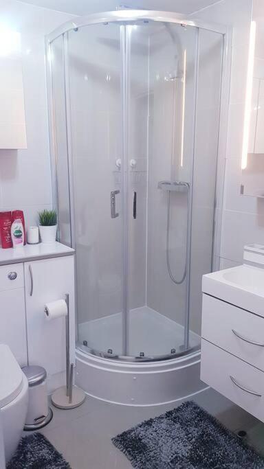 Appartement Lovely 2 Bedroom Flat In The Heart Of Water Wimbledon