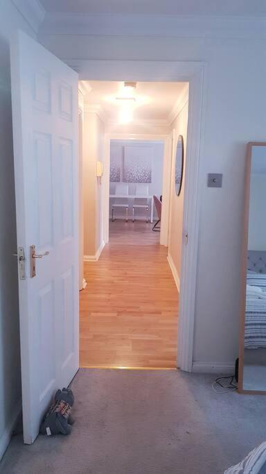 Appartement Lovely 2 Bedroom Flat In The Heart Of Water Wimbledon Londen