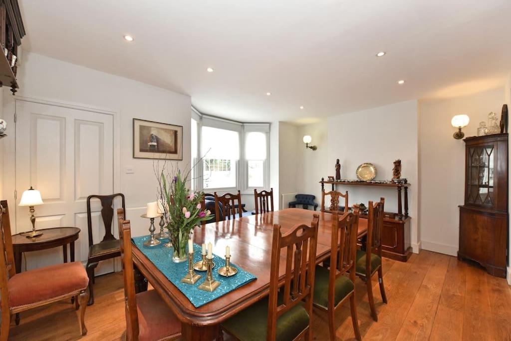 Pooters London, Elegant Townhouse, Very Сasa de vacaciones Londres