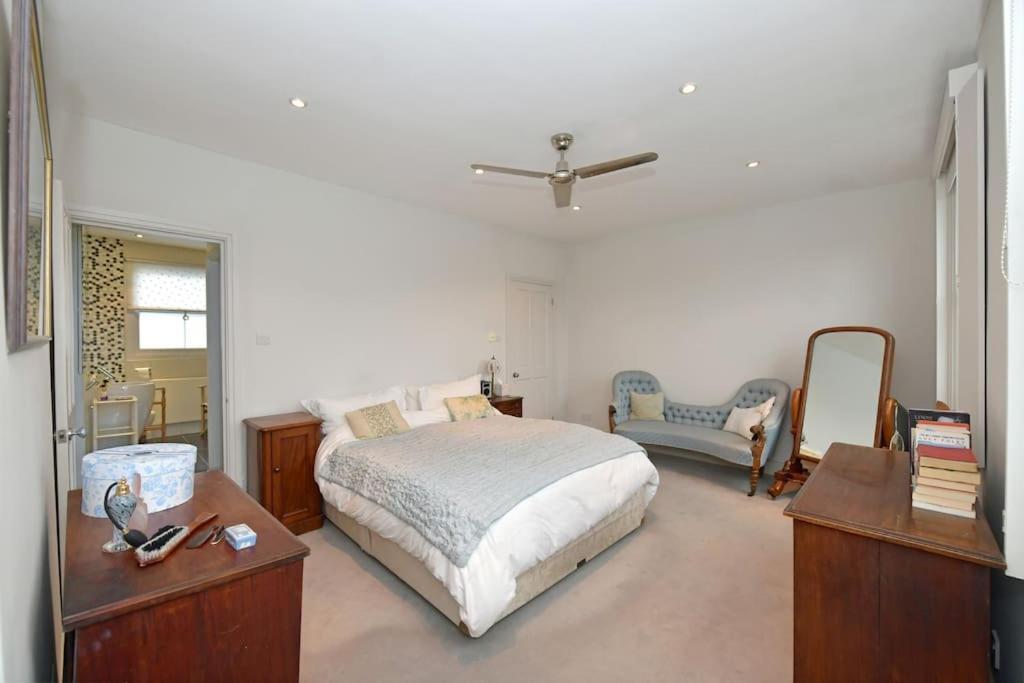 Pooters London, Elegant Townhouse, Very Сasa de vacaciones