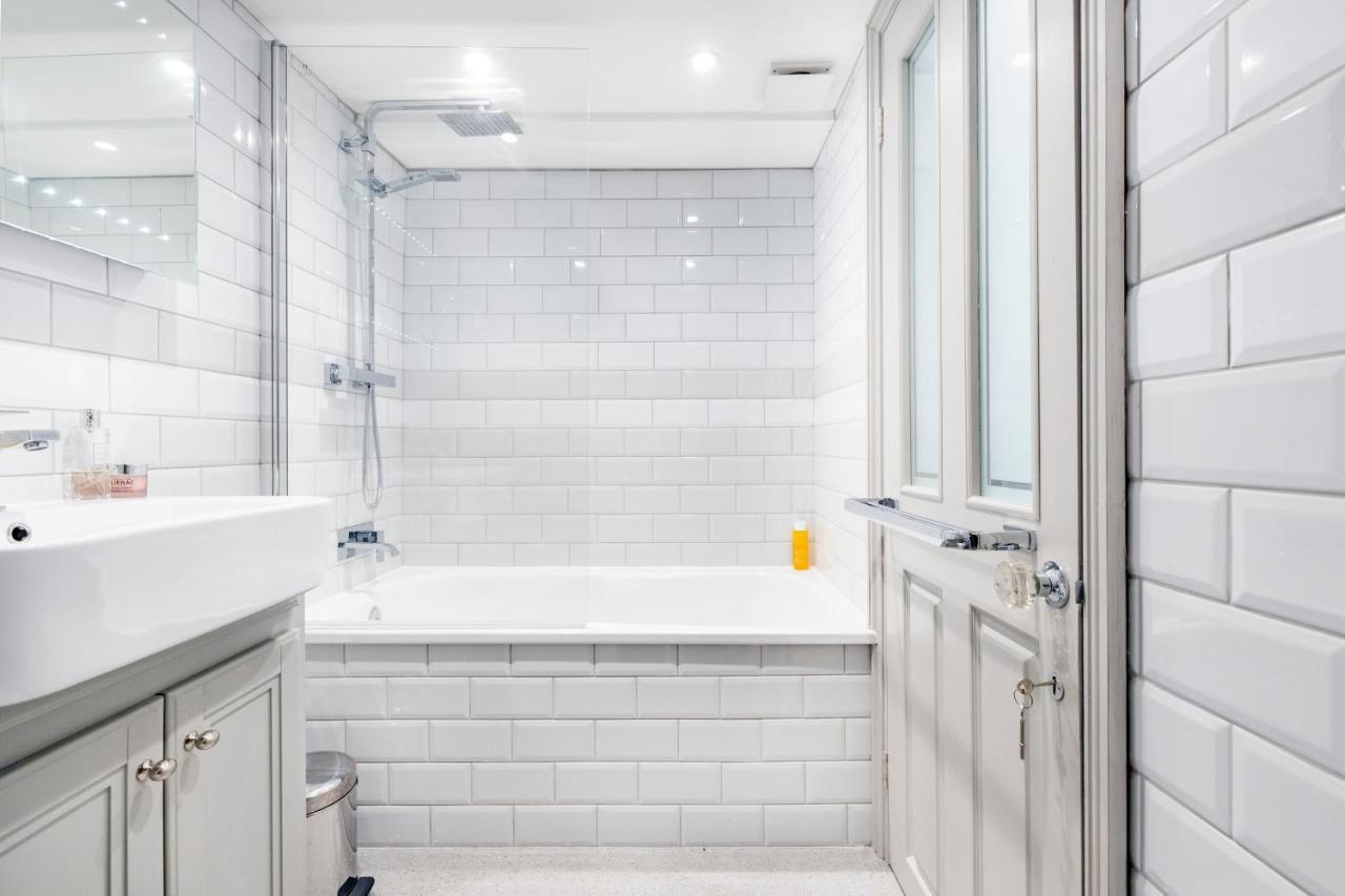 Victoria Belgravia Townhouse Apartment London