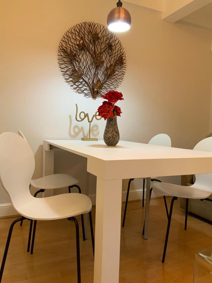 Love From Chelsea Large One Bed Superb Location Sloane Avenue Sw3 * Londres