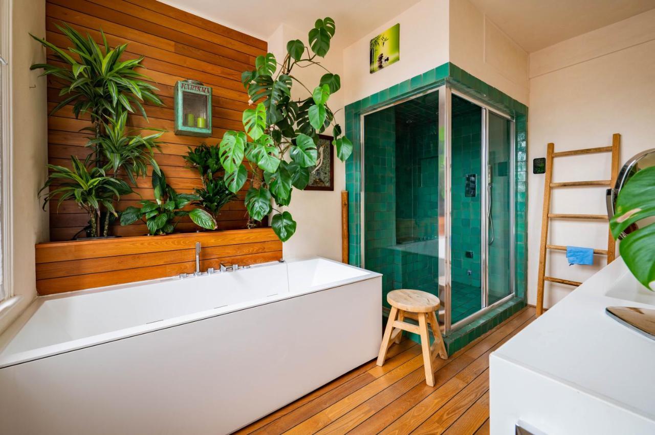 Charming With Roof Terrace In East By Underthedoormat * Londres