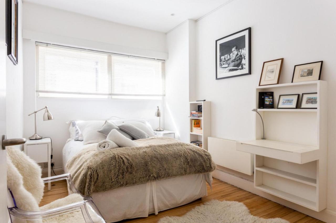 New Stunning 5bd Mews House Casa de Férias Londres