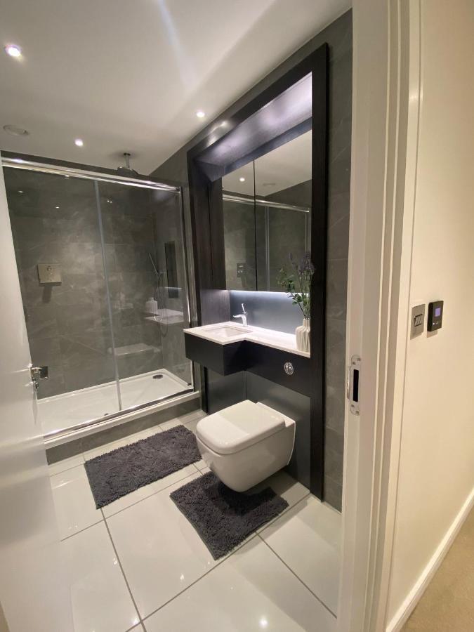 Marvelous 3 Bed Penthouse In Kewbridge Apartamento *