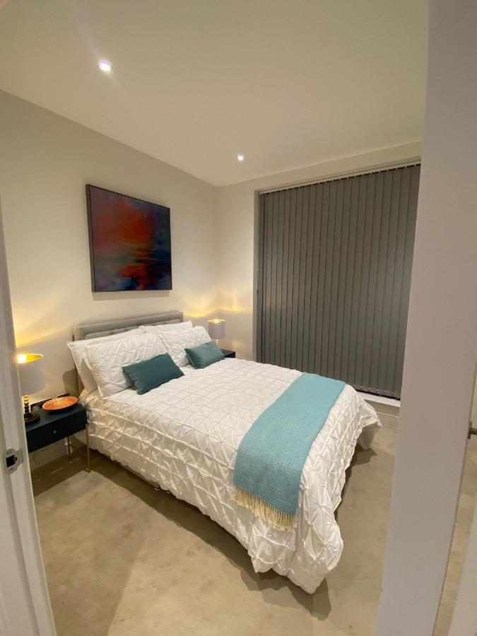 Apartamento Marvelous 3 Bed Penthouse In Kewbridge Londres